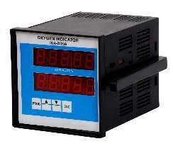 Panel-mounted oxygen indicator with digital display