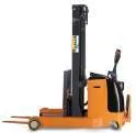 Battery-operated reach stacker